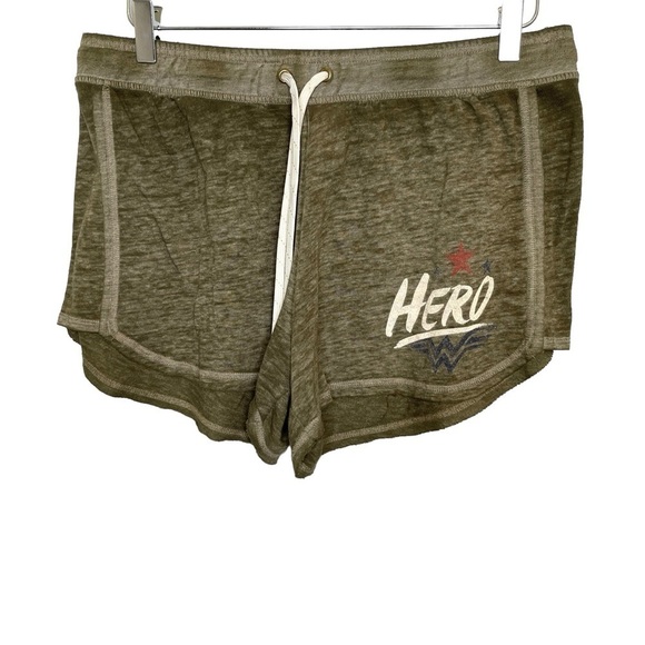 Wonder Woman Cotton/Poly Pajama Set Hoodie and Shorts Grey/Green Burnout Size L - Picture 7 of 16